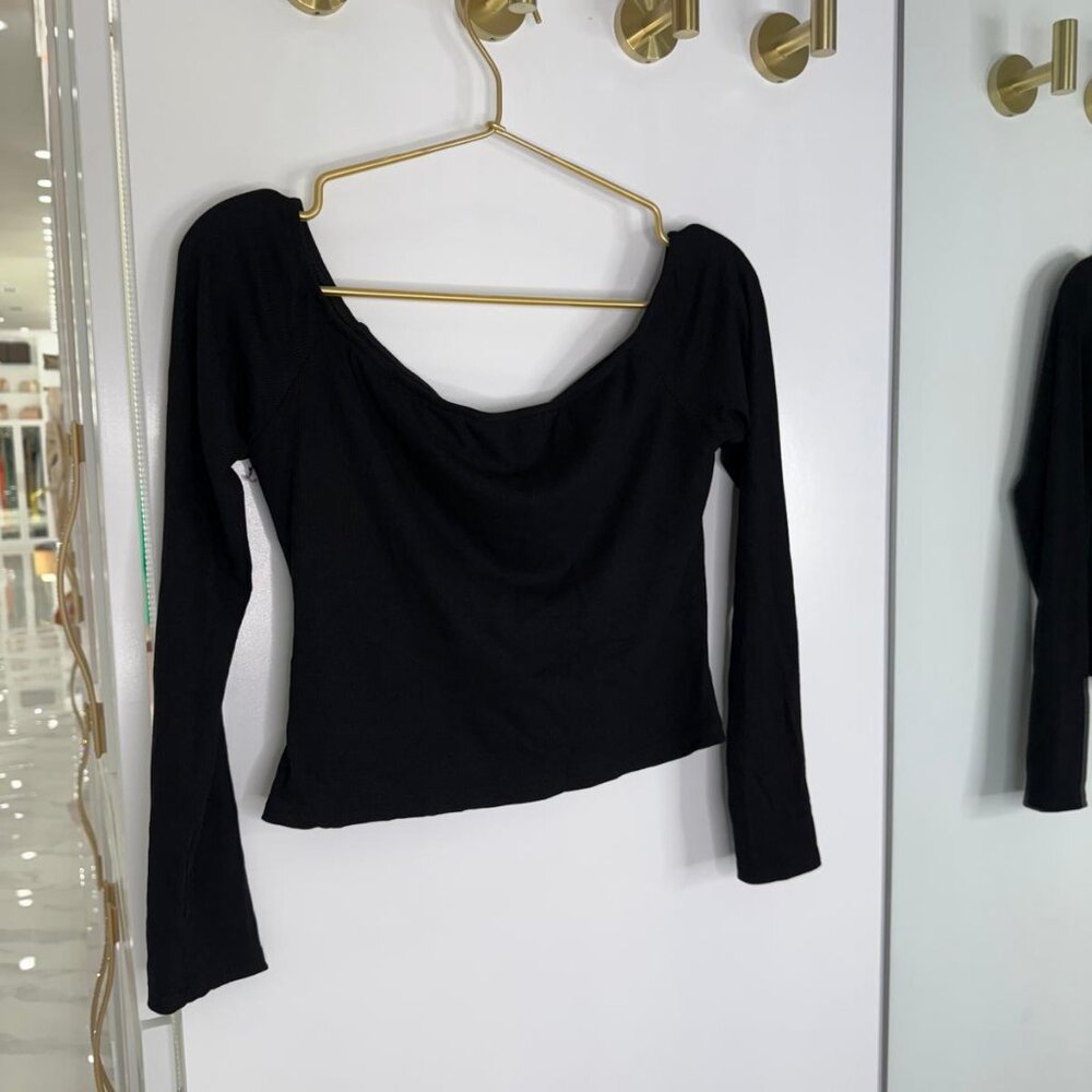 midriff top